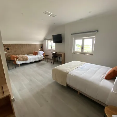Chiquin Hotel *
