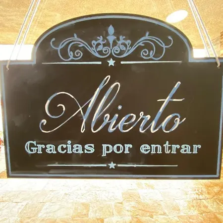 Chiquin Tapia De Casariego